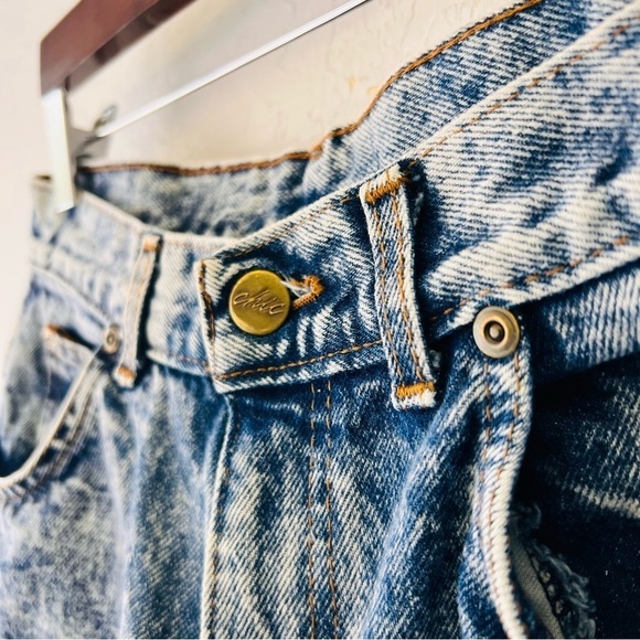 CHIC USA Acid Washed High Waisted Mom Jeans 14 - Picture 7 of 11